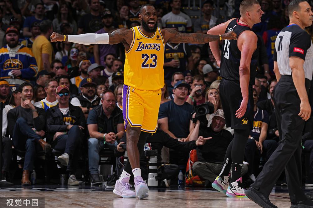 更展现出如 更展现出如