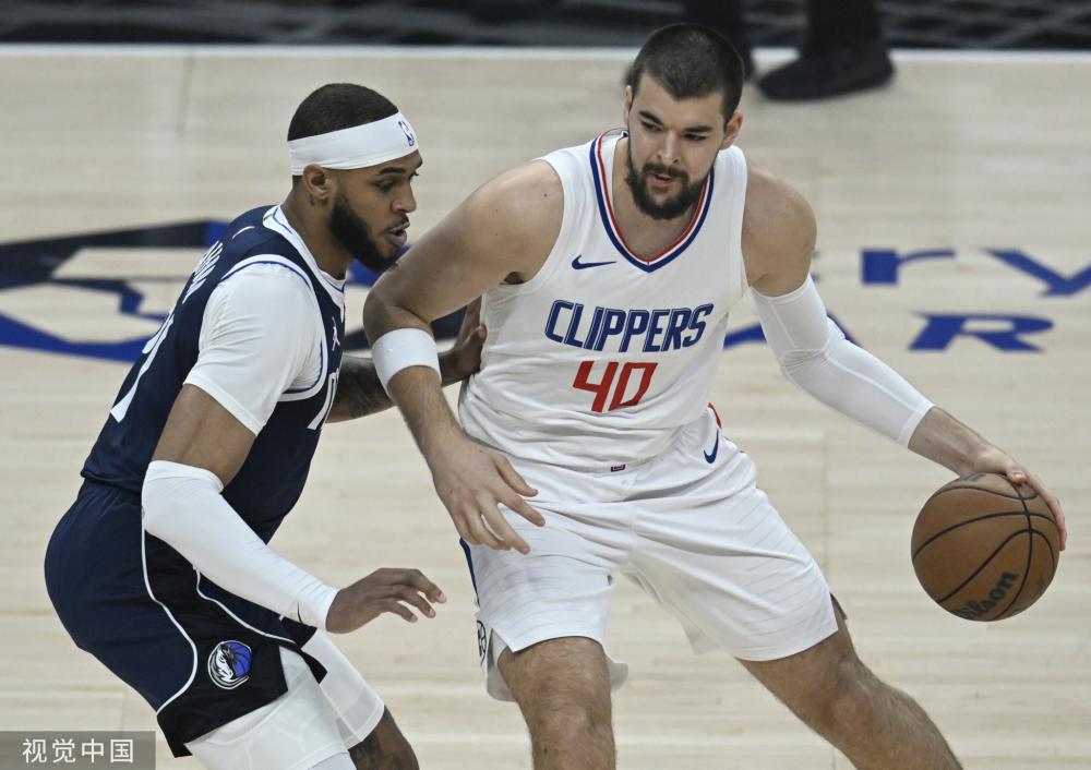 情绪左右时 情绪左右时