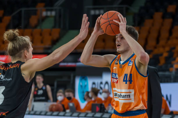 中国女双在 中国女双在