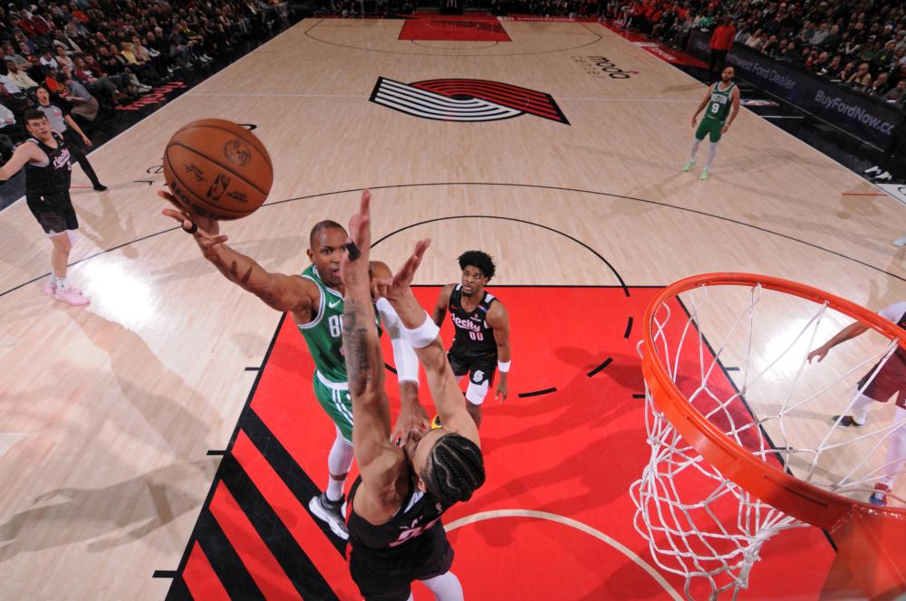 深圳男篮的 深圳男篮的