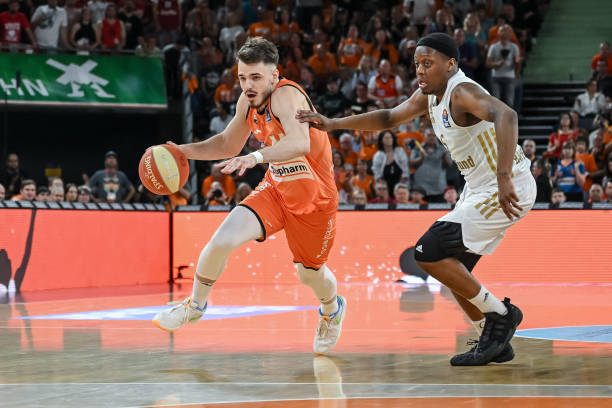 帮助意大利 帮助意大利